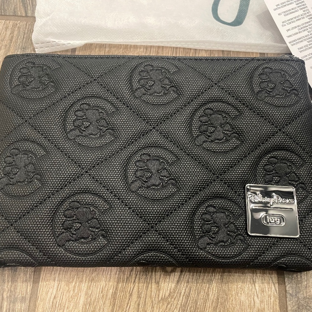 Lug Club runDisney Matte Luxe Peekaboo Convertible Wristlet/Crossbody
